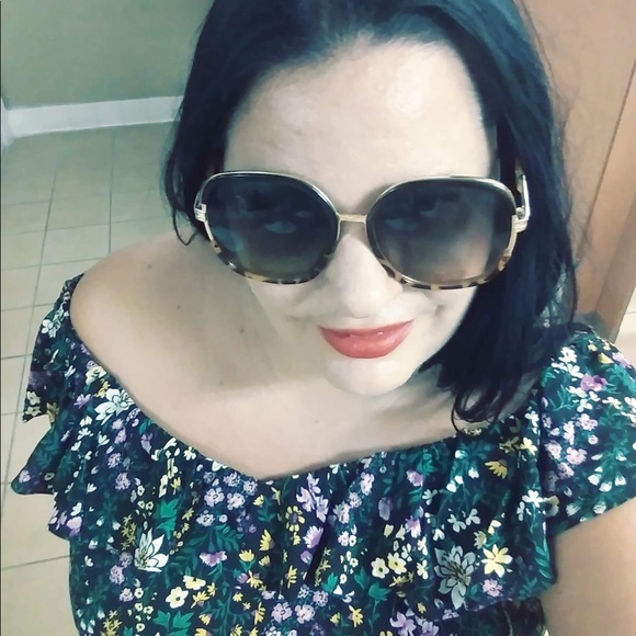 Meet your Posher, Joy - Picture 1 of 1